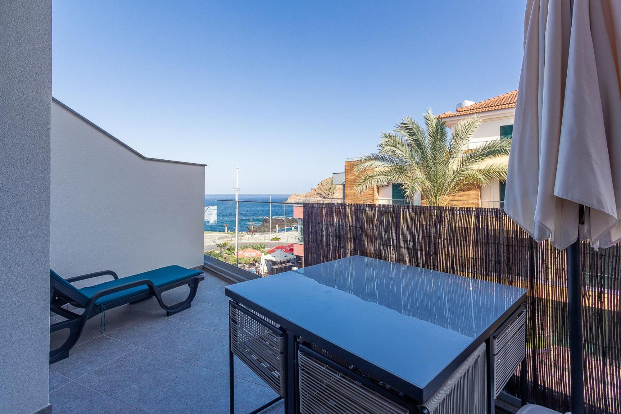 Luxury And Modern Apartment In Porto Moniz Center Ngoại thất bức ảnh